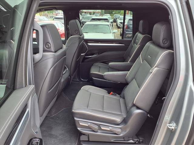 2025 Cadillac Escalade ESV Sport