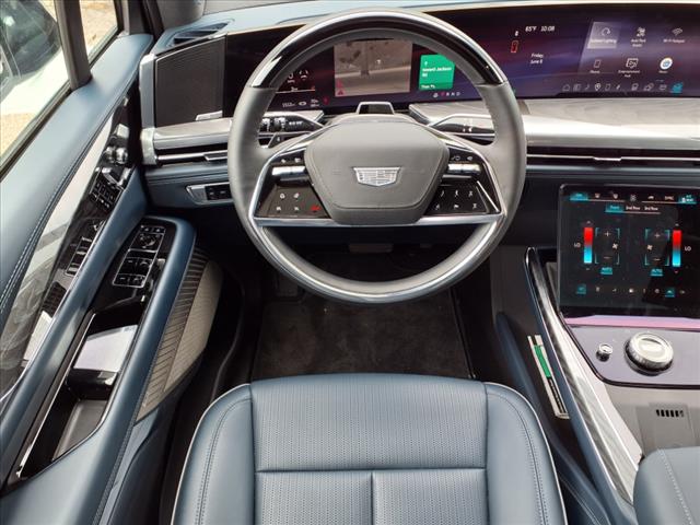 2025 Cadillac Escalade IQ Sport 2