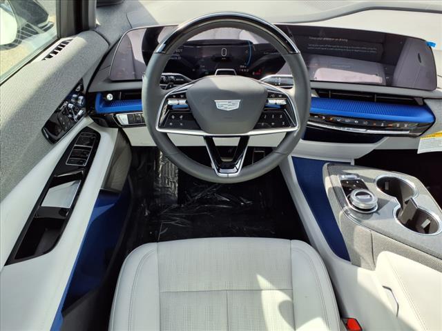 2025 Cadillac OPTIQ Sport 2