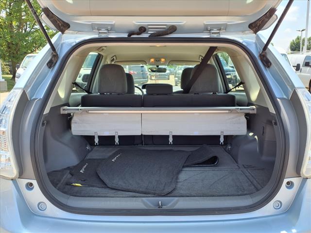 2014 Toyota Prius v Five