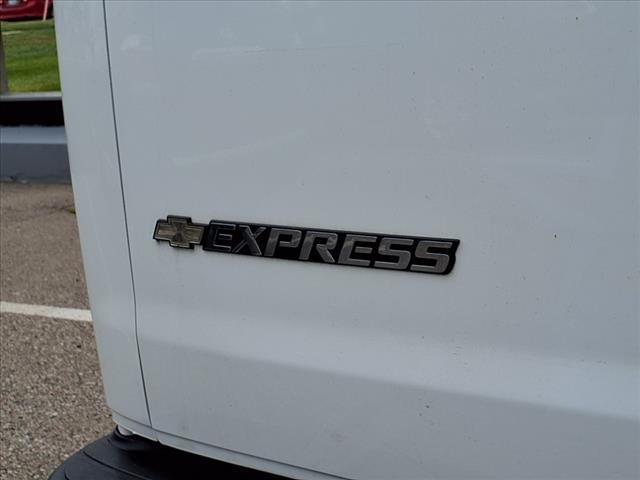 2019 Chevrolet Express 2500