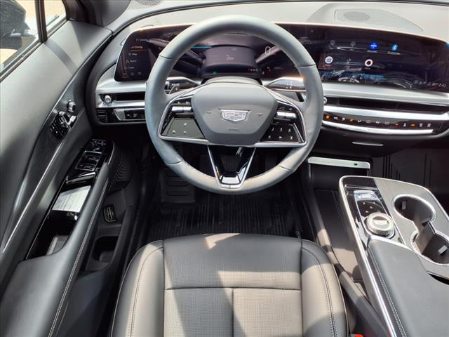 2025 Cadillac LYRIQ Sport 1