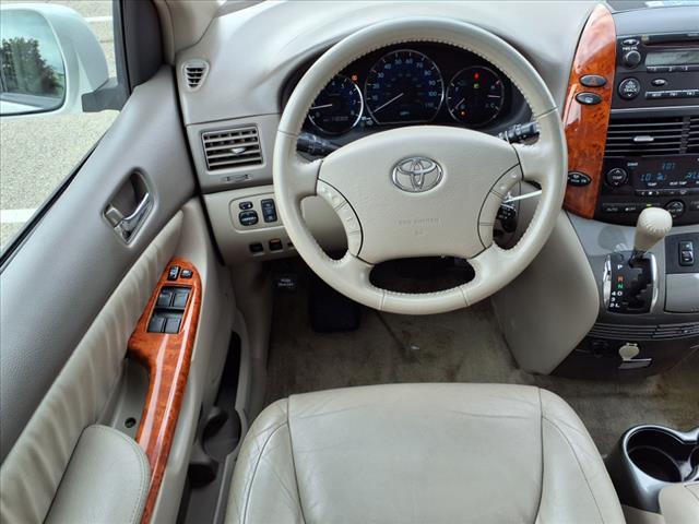 2008 Toyota Sienna XLE Limited