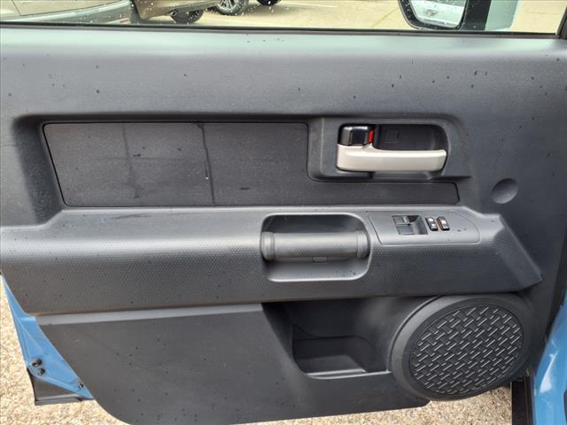 2012 Toyota FJ Cruiser Base