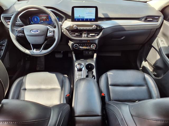 2021 Ford Escape Hybrid Titanium
