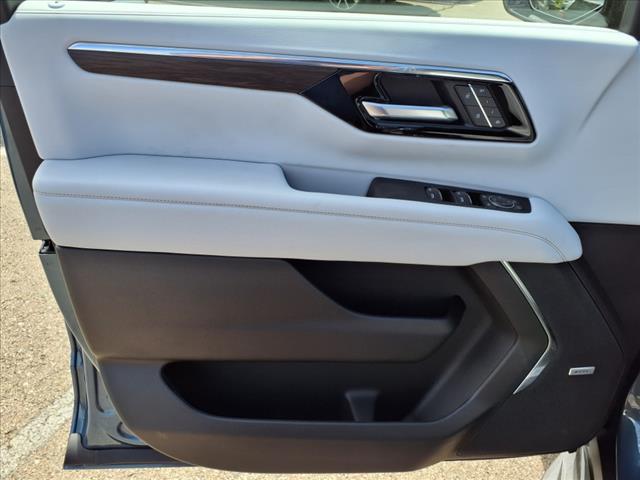 2025 Chevrolet Suburban Premier