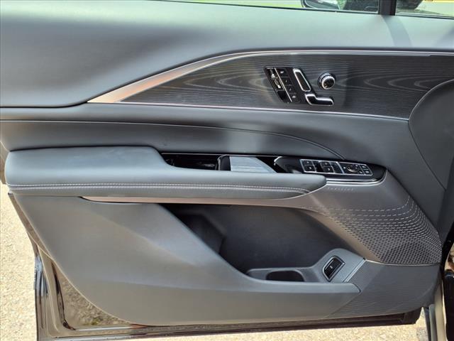 2025 Cadillac LYRIQ Sport 1