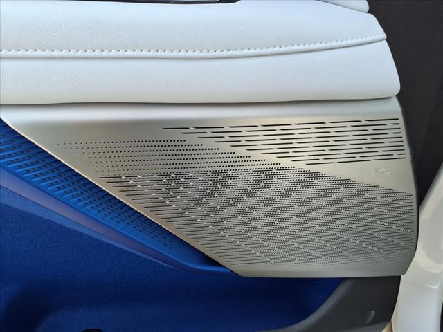 2025 Cadillac OPTIQ Sport 2