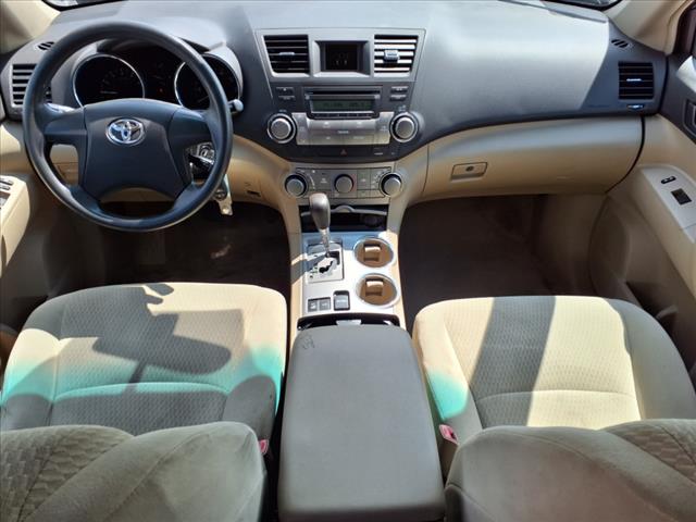 2010 Toyota Highlander Base