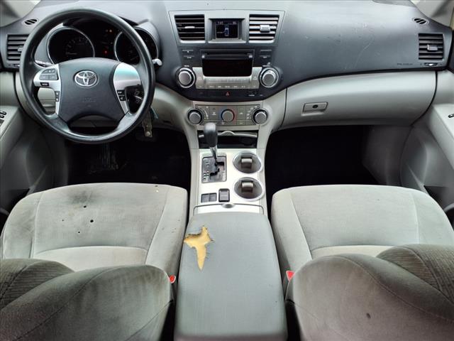 2012 Toyota Highlander Base