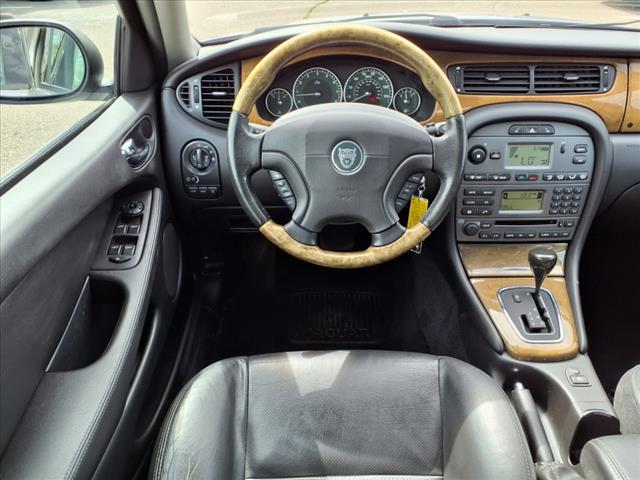 2003 Jaguar X-Type 2.5