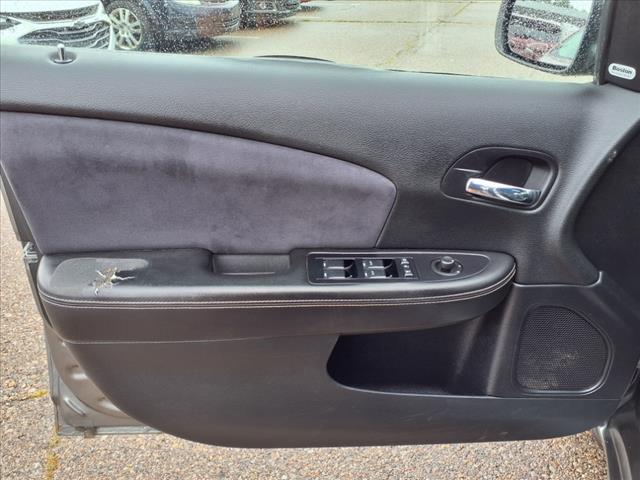 2012 Chrysler 200 S