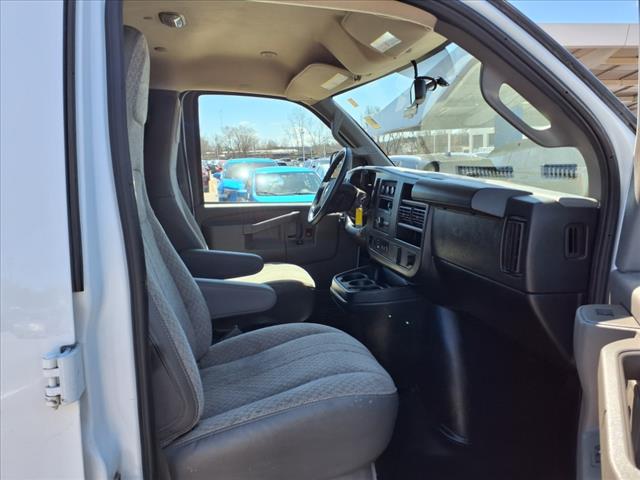 2023 Chevrolet Express 2500