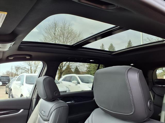 2025 Cadillac XT6 Premium Luxury