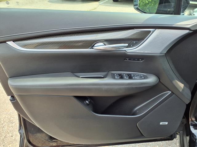 2022 Cadillac XT6 Sport
