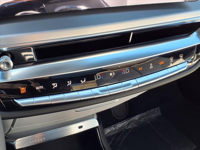 2025 Cadillac LYRIQ Luxury 1