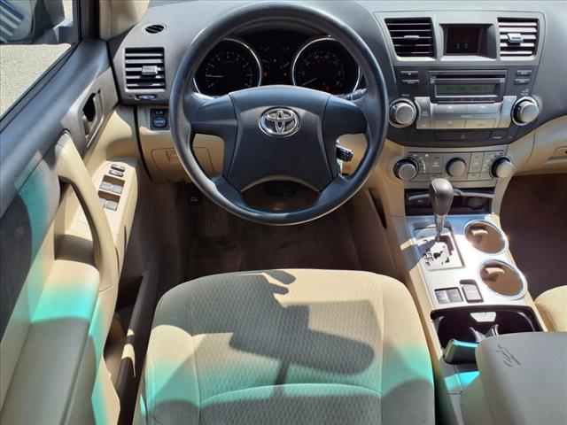 2010 Toyota Highlander Base