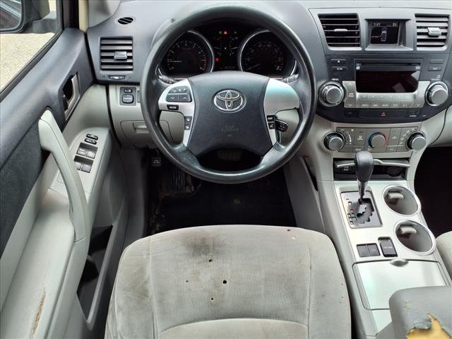 2012 Toyota Highlander Base