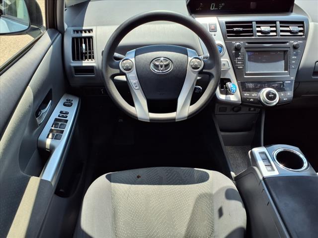 2014 Toyota Prius v Five