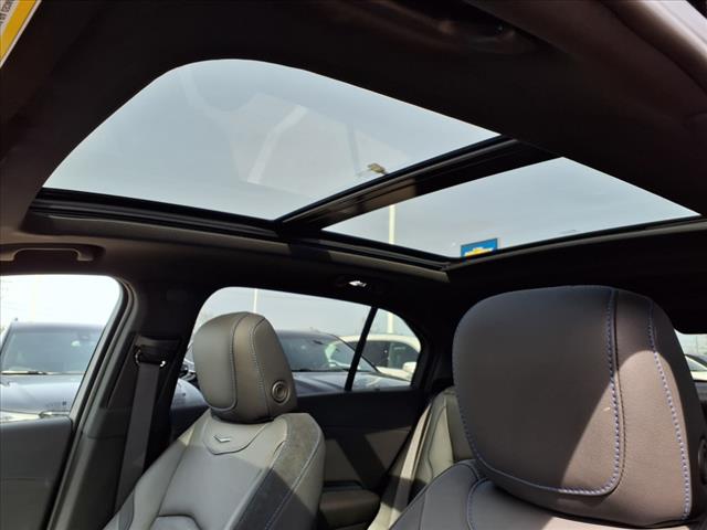 2025 Cadillac XT4 Sport