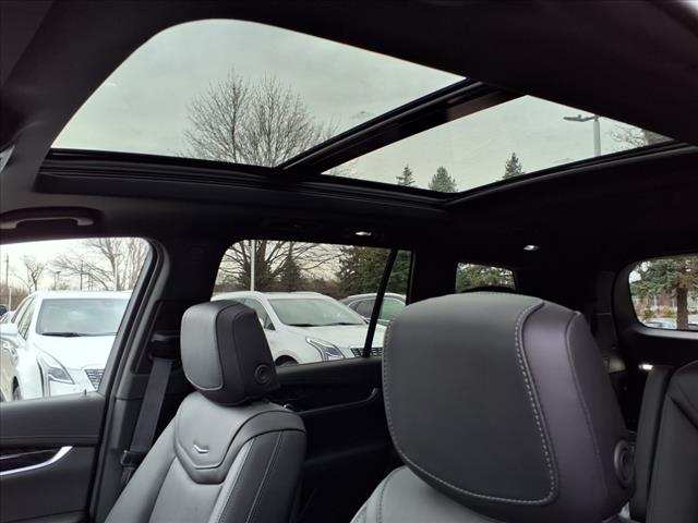2025 Cadillac XT6 Premium Luxury