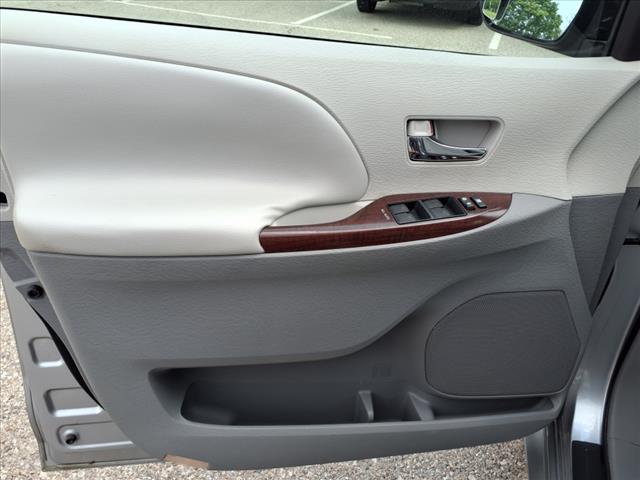 2011 Toyota Sienna XLE 8-Passenger