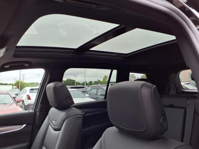 2025 Cadillac XT6 Luxury