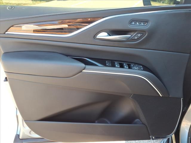 2024 Cadillac Escalade ESV Premium Luxury