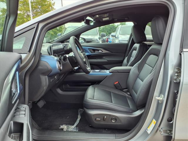 2025 Chevrolet Equinox EV LT 2