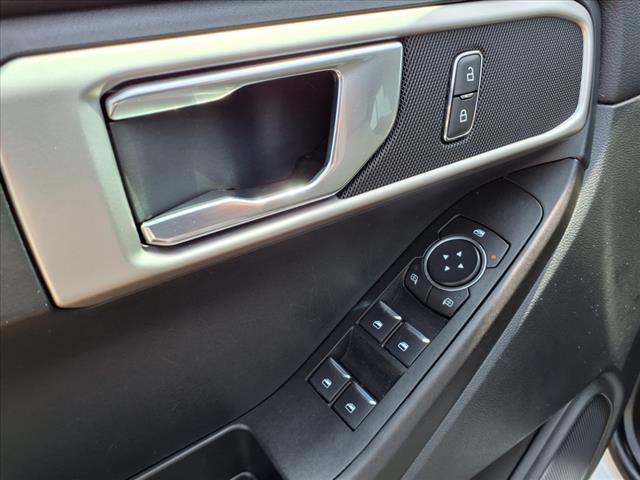 2021 Ford Explorer Base
