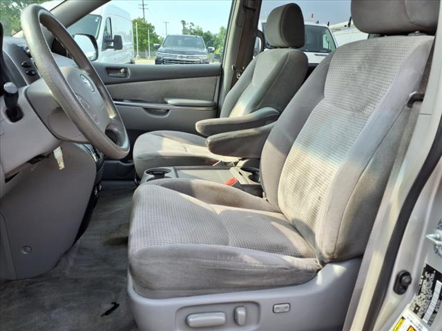 2008 Toyota Sienna LE 7-Passenger