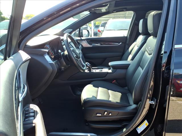 2022 Cadillac XT5 Premium Luxury