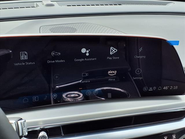 2025 Cadillac LYRIQ Sport 1