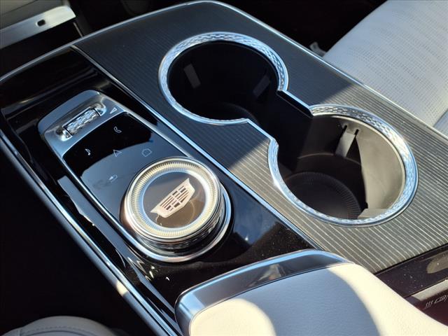 2025 Cadillac LYRIQ Luxury 1