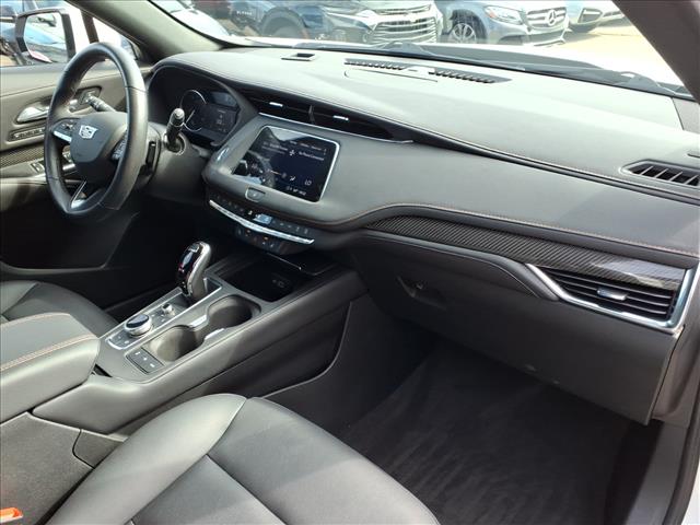 2023 Cadillac XT4 Sport