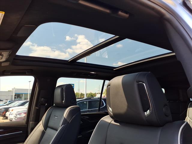2024 Cadillac Escalade ESV Premium Luxury