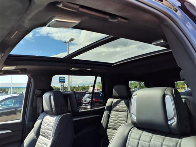 2025 Cadillac Escalade-V Base