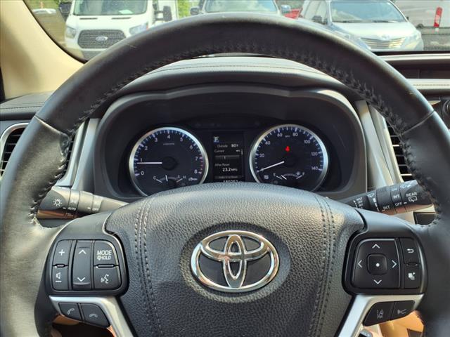 2017 Toyota Highlander LE Plus