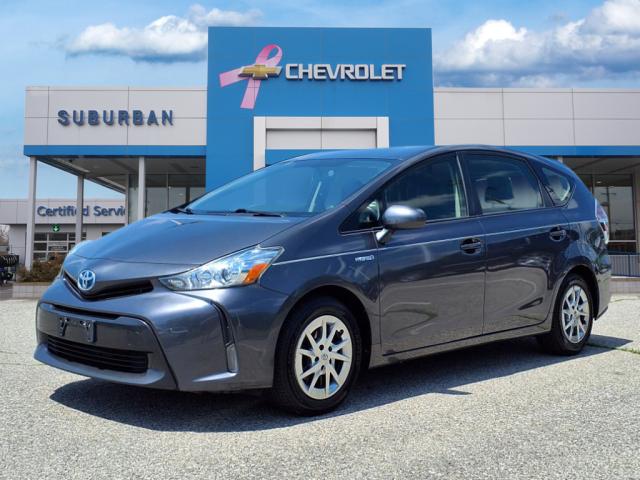 2017 Toyota Prius v Five