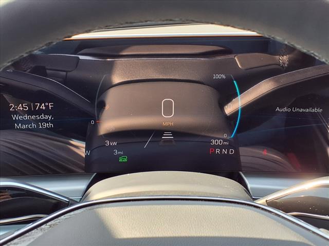 2025 Cadillac LYRIQ Luxury 1