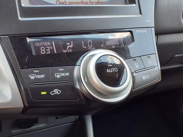 2014 Toyota Prius v Five