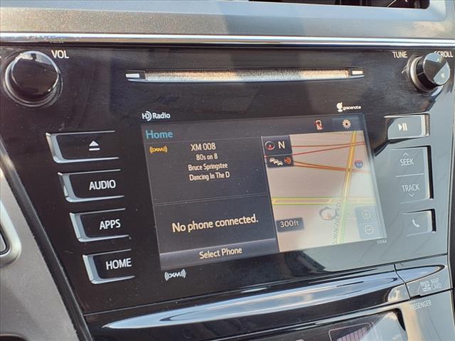 2017 Toyota Prius v Five
