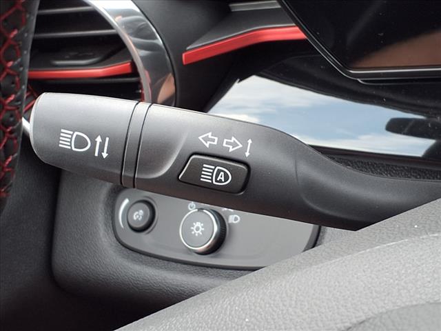 2025 Chevrolet Trax RS