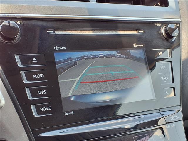 2017 Toyota Prius v Five