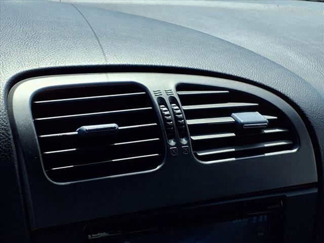 2004 Ford Thunderbird Deluxe