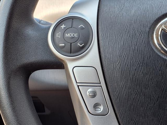 2014 Toyota Prius v Five