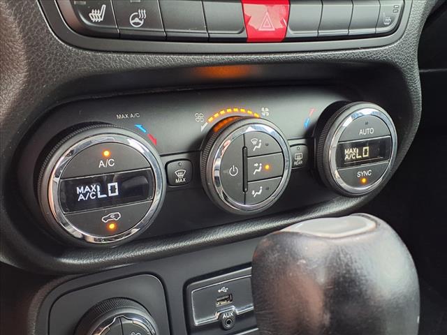 2017 Jeep Renegade Deserthawk