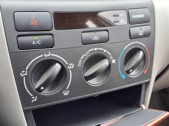2003 Toyota Corolla LE