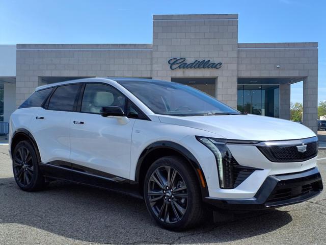 2025 Cadillac OPTIQ Sport 2