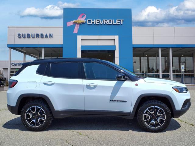 2025 Jeep Compass Trailhawk
